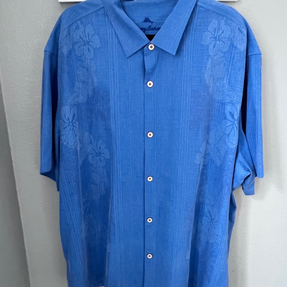 Tommy Bahama Blue Floral Casual Shirt